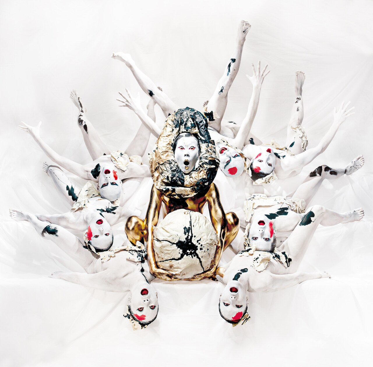 大駱駝艦・高桑晶子が壺中天で新作「ぼたのおかみ」上演