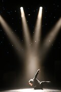 コンドルズ 埼玉公演2019新作「Like a Virgin」より。Photo by HARU