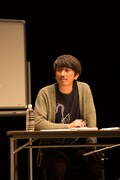 「岩井秀人『ミュージカルのクリエーション』成果発表ライブ」より。（撮影：igaki photo sutudio / 写真提供：城崎国際アートセンター）