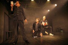 オフィスコットーネプロデュース 大竹野正典没後10年記念公演 第3弾 改訂版「埒もなく汚れなく」より。（撮影：青木司）