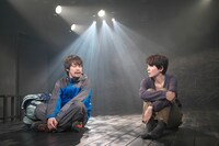 オフィスコットーネプロデュース 大竹野正典没後10年記念公演 第3弾 改訂版「埒もなく汚れなく」より。（撮影：青木司）