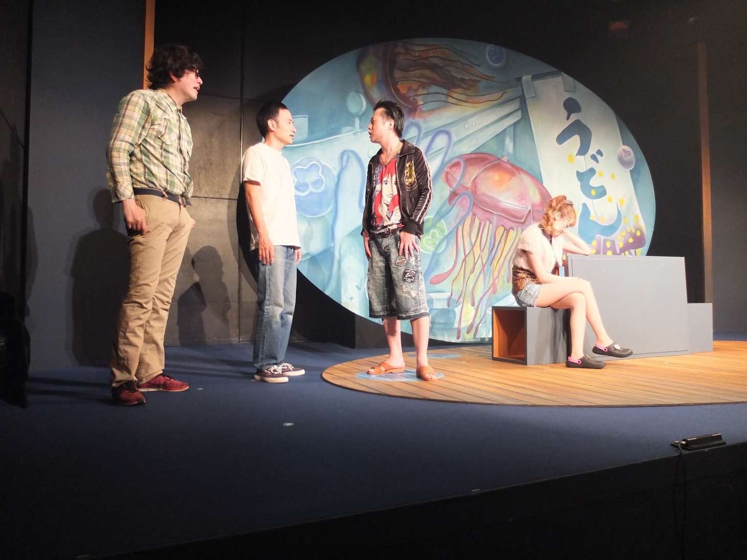 劇団かもめんたる 第7回公演「宇宙人はクラゲが嫌い」より。