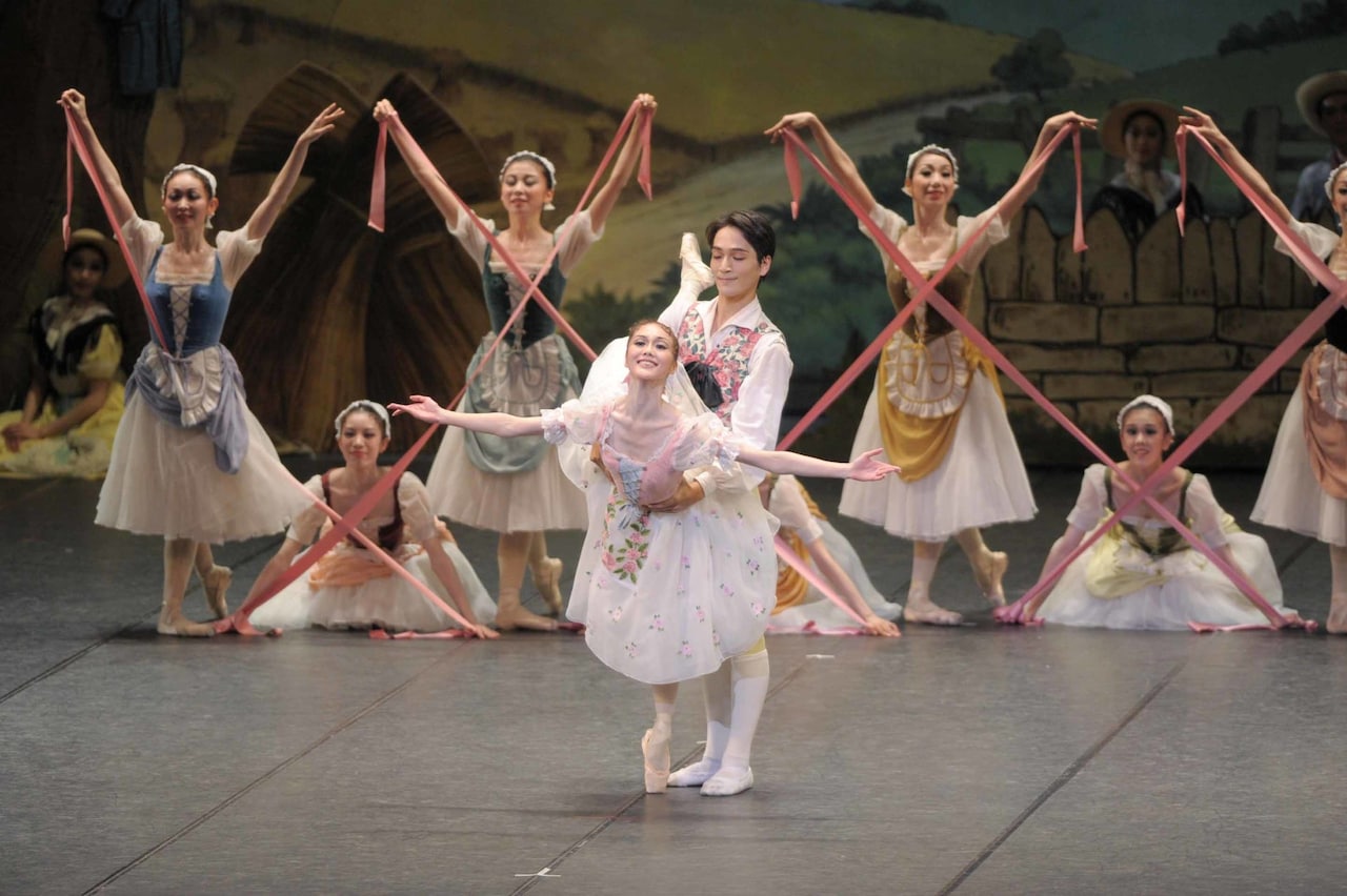 のどかな田園で巻き起こるラブコメディ、牧阿佐美バレヱ団「リーズの結婚」