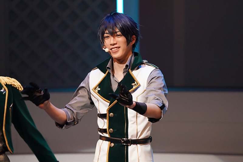 「2.5次元ダンスライブ『ALIVESTAGE（アライブステージ）』Episode 1『Let us go singing as far as we go:the road will be less tedious. -歌いながら歩こうよ-』」より。