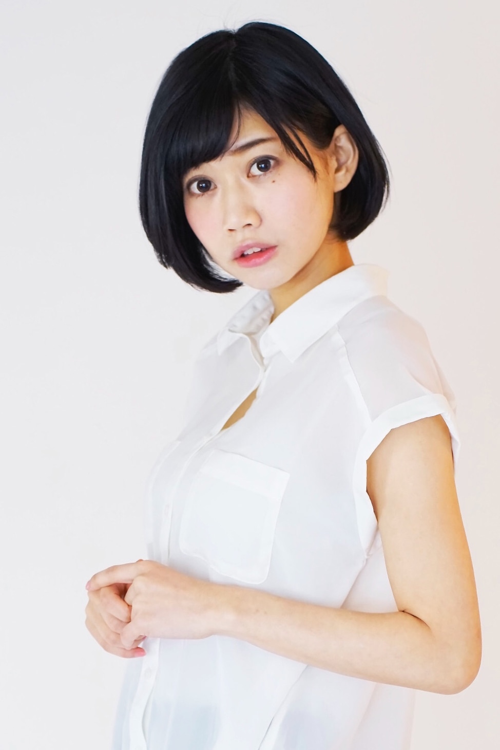 小山まりあ