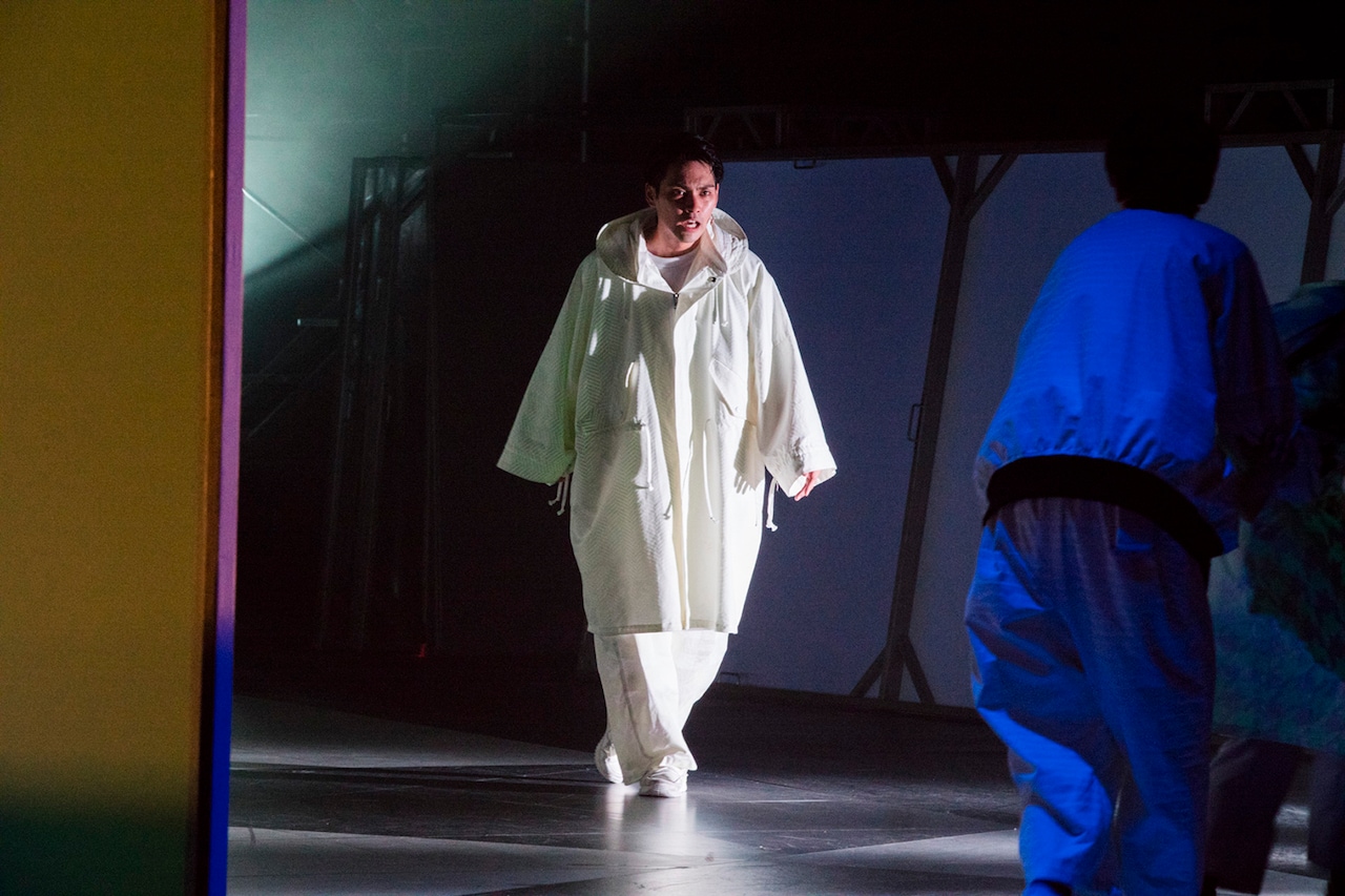 藤田貴大演出「CITY」開幕、柳楽優弥「刺激的な舞台になっているのでは」