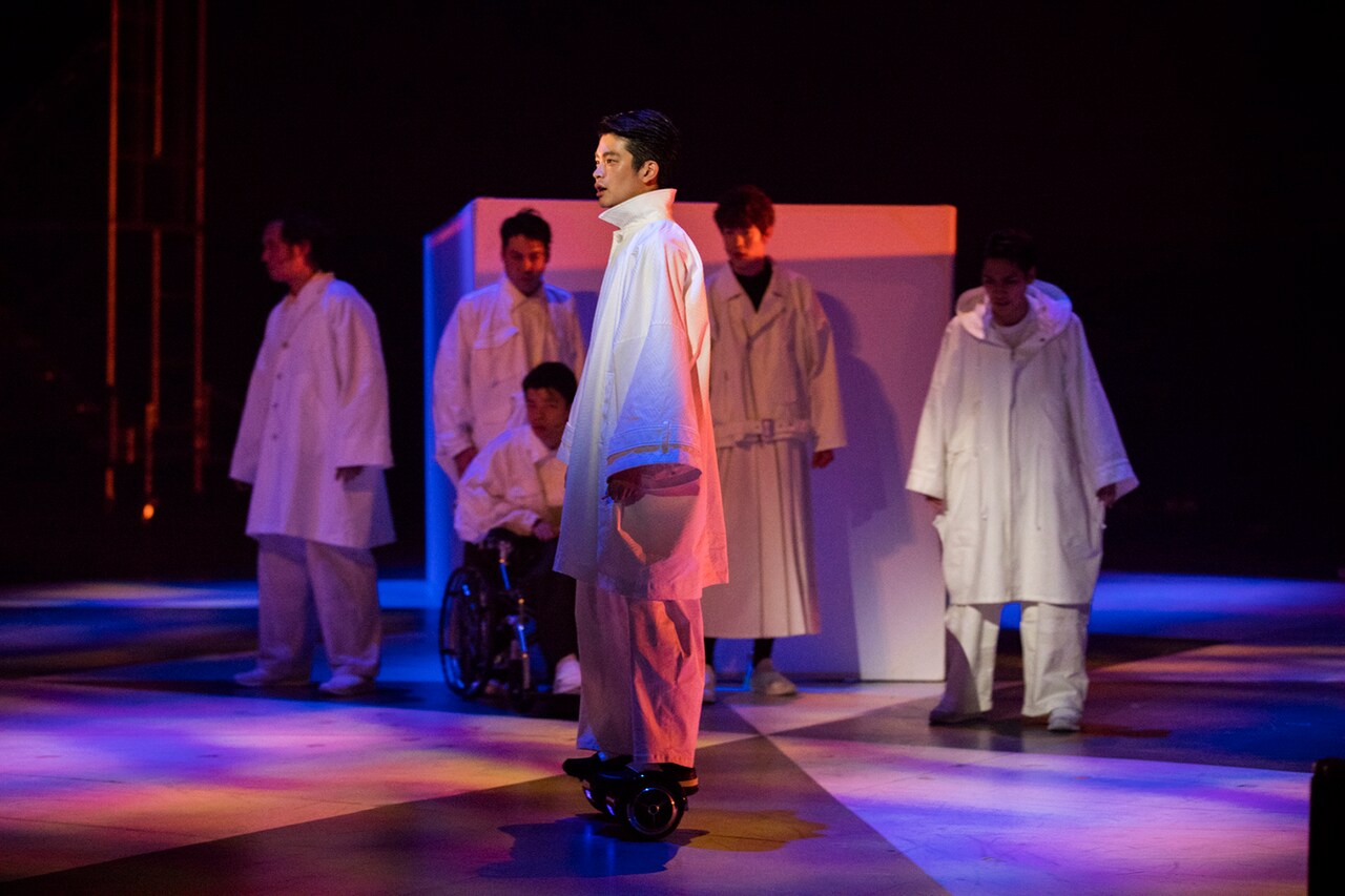 「CITY」より。（撮影：井上佐由紀）