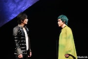Studio Life公演「音楽劇 11人いる!」より。