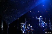 Studio Life公演「音楽劇 11人いる!」より。
