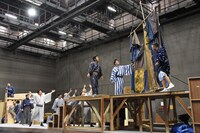 「三谷かぶき『月光露針路日本（つきあかりめざすふるさと）』風雲児たち」稽古より。