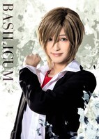 前田大翔扮するバジル。