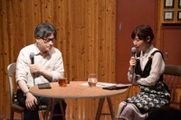 左から山内ケンジ、根本宗子。