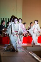 「第95回 東をどり」舞台ざらいより。