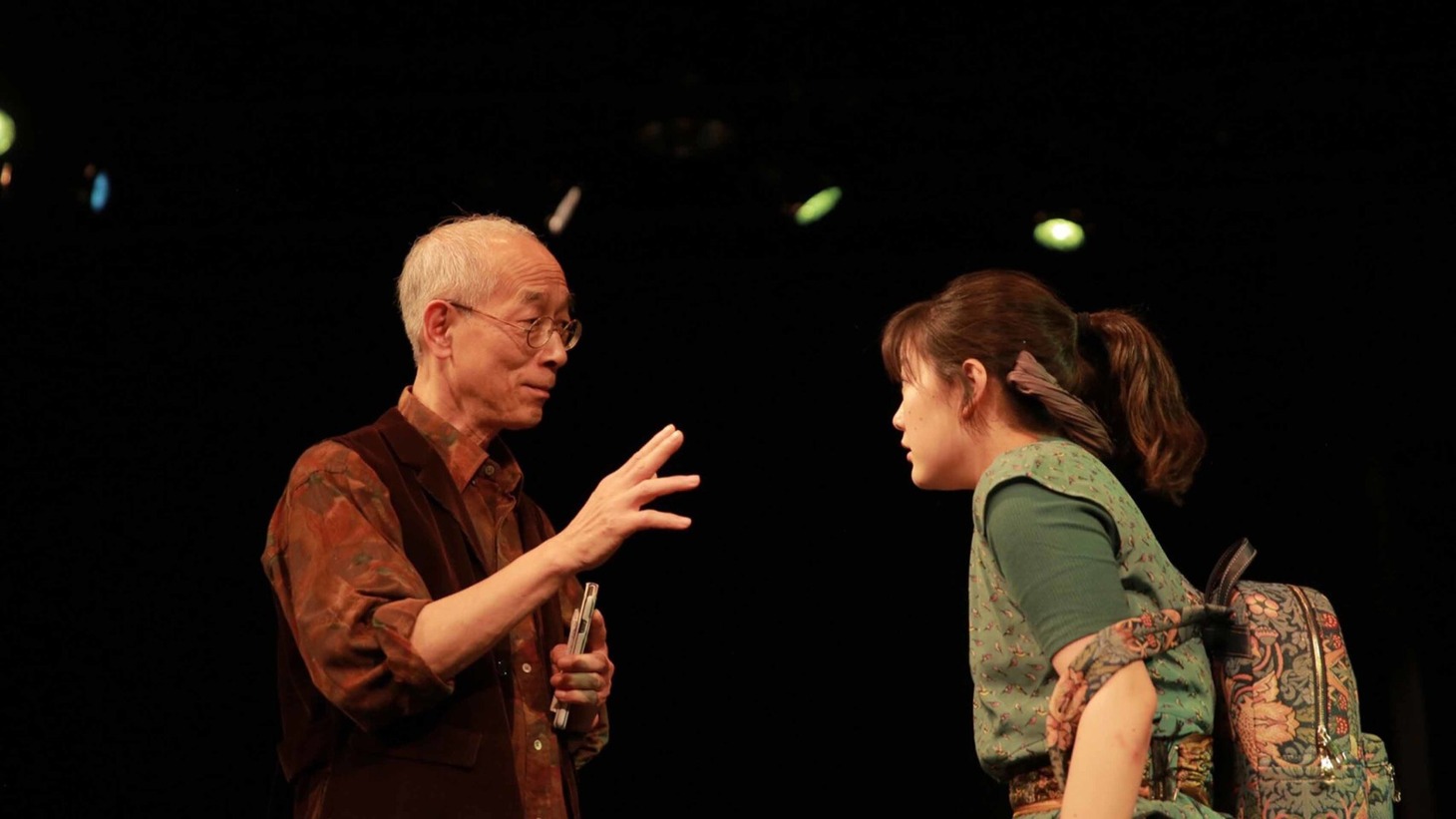 ジョン・スミスと探る演劇「劇『鳥の映画』」より。