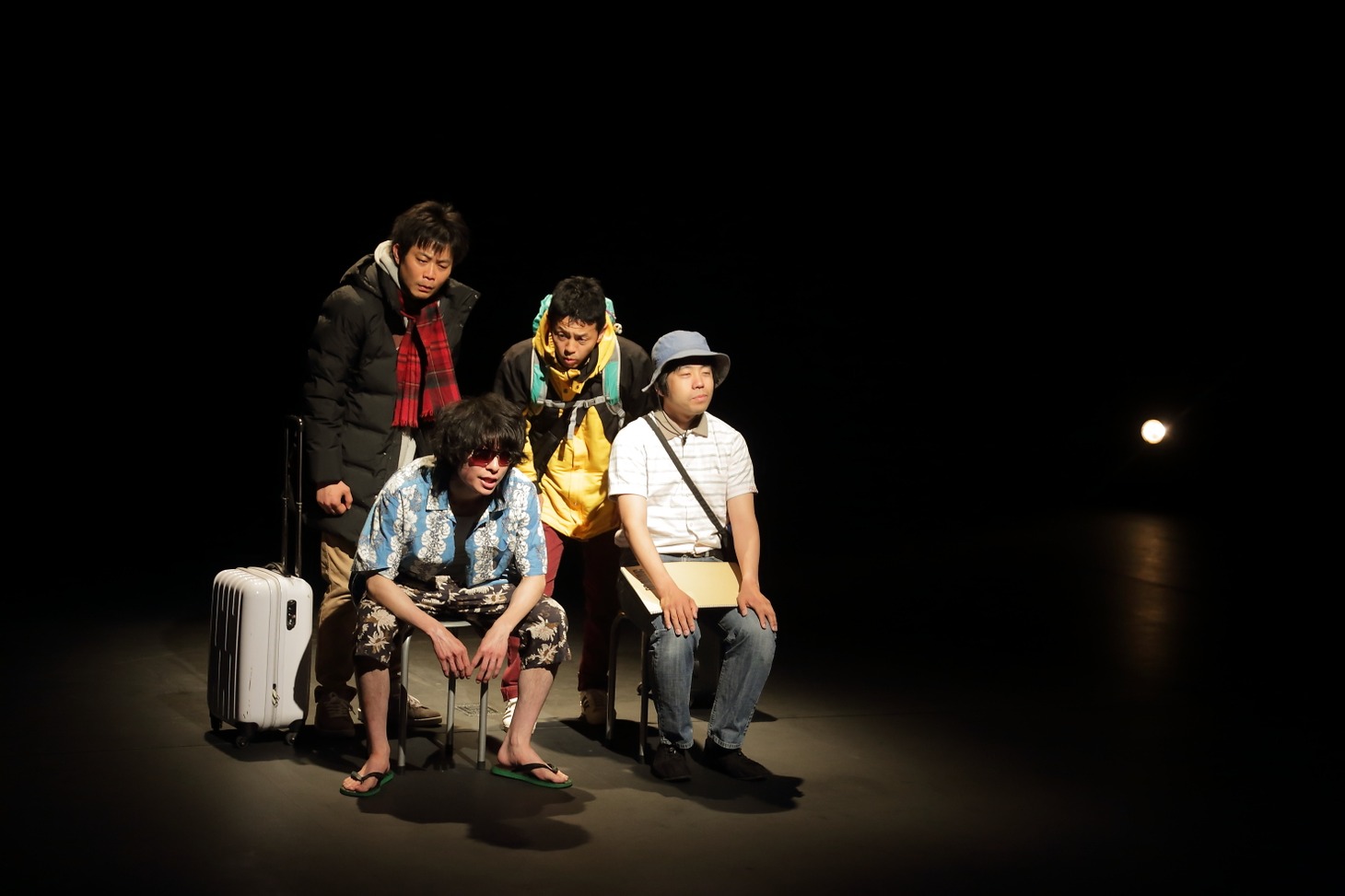 オイスターズ 第22回公演「ここはカナダじゃない」より。