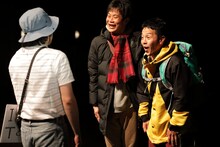 オイスターズ 第22回公演「ここはカナダじゃない」より。