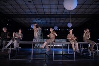 KAAT×地点 共同制作第9弾「シベリアへ！シベリアへ！シベリアへ！」より。（撮影：寺司正彦）