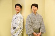 左から河合雪之丞、篠井英介。