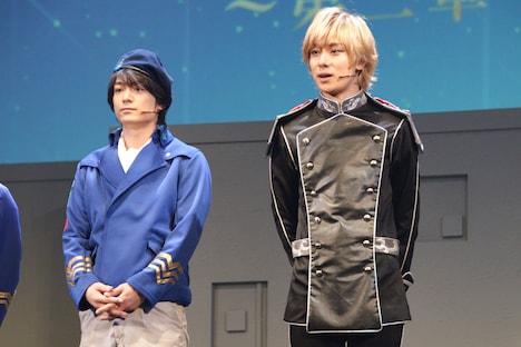 左から小早川俊輔、永田聖一朗。