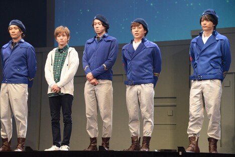 左から、大高雄一郎、小西成弥、伊勢大貴、米原幸佑、小早川俊輔。