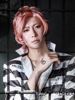 山内圭輔扮するルキーノ・グレゴレッティ。