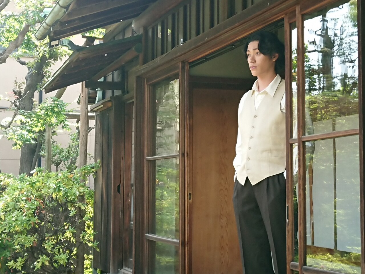 「絢爛とか爛漫とか」安西慎太郎らのオフショット公開、マステ付きチケットも