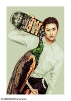 写真集「AMPHIS 伊万里有」（株式会社イーネット・フロンティア）より。