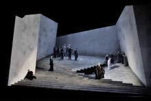 東京二期会オペラ劇場 ハンブルク州立歌劇場との共同制作公演「サロメ（新制作）」より。（写真提供：公益財団法人東京二期会、撮影：三枝近志）