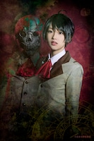 高橋李依扮するコバヤシ。