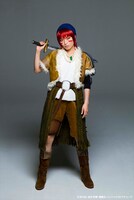 岩戸千晴扮するアルフリード。