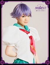 田上真里奈扮する薫梢。