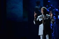 第73回トニー賞授賞式より、「ハデスタウン」のパフォーマンス。(c)Getty Images