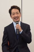 栗原英雄