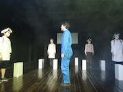 2016年にリーディング公演として上演された「工場」より。