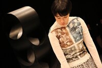 スペースノットブランク「すべては原子で満満ちている」より。（撮影：月館森）