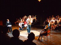 飛ぶ劇場「睡稿、銀河鉄道の夜」より。