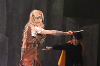 舞台「デルフィニア戦記～獅子王と妃将軍～」より。