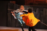 舞台「デルフィニア戦記～獅子王と妃将軍～」より。