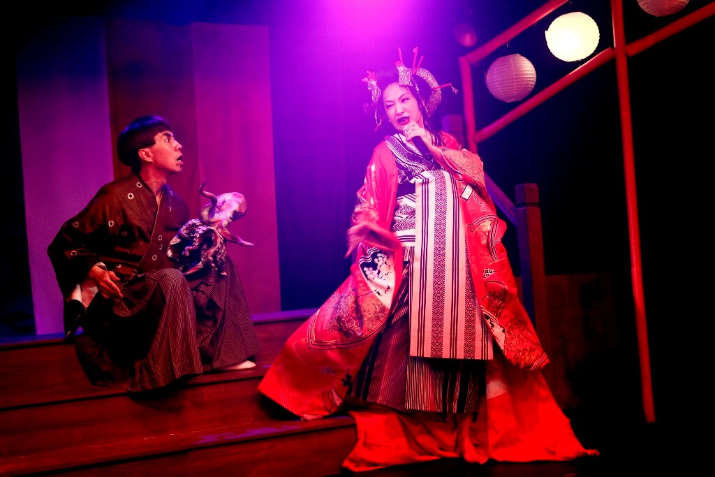 流山児★事務所「由比正雪」開幕、流山児祥「唐さんの声が皆さんにも届くように」