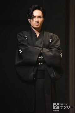 劇場でどのような 匣 が開くのか 橘ケンチ主演 魍魎の匣 開幕 会見 公演レポート 写真13枚 ステージナタリー