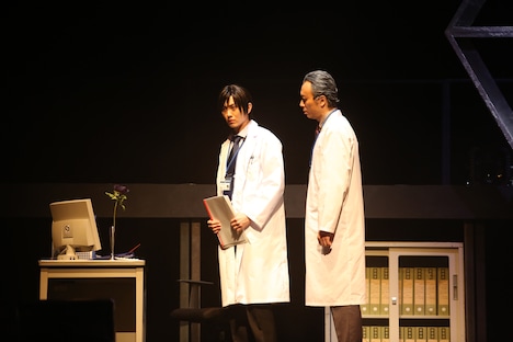 舞台「囚われのパルマ ―失われた記憶―」より。