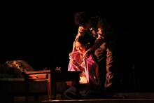 文学座「ガラスの動物園」より。（撮影：宮川舞子）