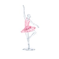 スワロフスキーショップで新発売される“バレエの夢をクリスタルに込めたアンサンブル”。