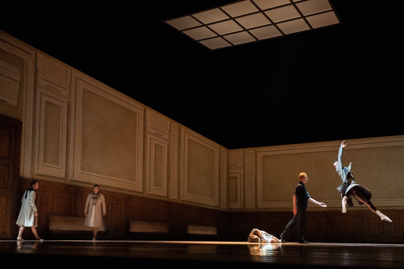 「Singuliere Odyssee」より。(C)羽鳥直志