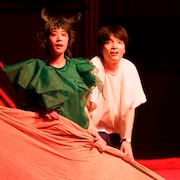 松井周演出「ビビを見た!」開幕に岡山天音「皆さんにとってのビビを見つけて」