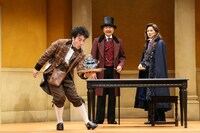 シス・カンパニー公演「恋のヴェネチア狂騒曲」より。（撮影：宮川舞子）