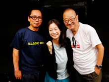 左から高橋正徳、秋之桜子、流山児祥。