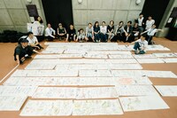 6月26日のゲネプロで行われたグラフィックレコーディングの様子。（撮影：加藤甫）