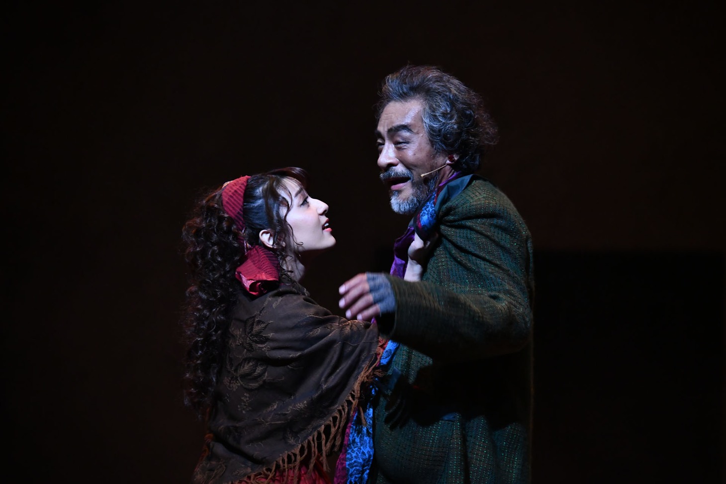 ミュージカル「オリヴァー・ツイスト」より。（撮影：中岡美樹）