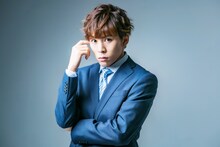 高岡裕貴のビジュアル。